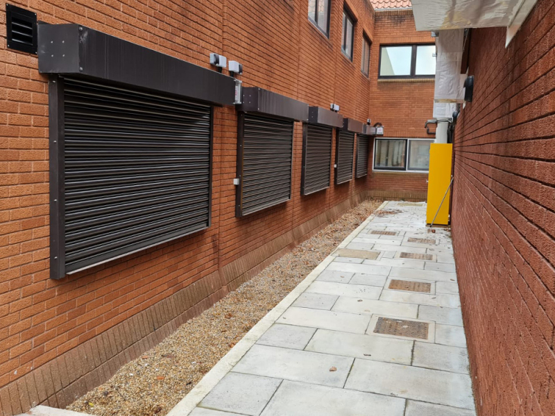 external-roller-shutter-windows-commercial-10