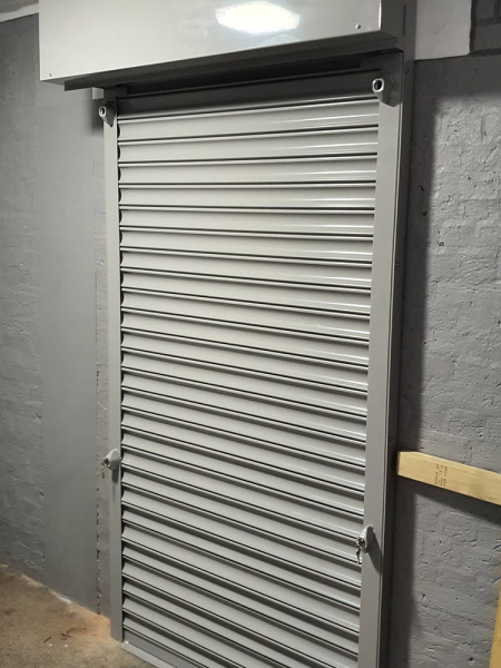 internal-roller-shutter-doors-commercial-19